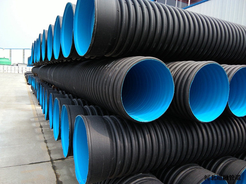 1、通過ISO9001:2000質量體係認證,產品質價比更高。2、HDPE雙壁波紋管采用(yòng)加拿大(dà)進口的(de)雙壁波紋管生產(chǎn)線和成型工藝,一次性擠出成型,具有環狀波(bō)紋外壁和平滑內壁(bì)。3、“專業製管、誠信做人”之宗旨,使企業信譽大幅度提高(gāo),產品市場拓(tuò)展(zhǎn)迅猛。4、DN/ID200mm至DN/ID800mm八種規格16種型號HDPE雙壁(bì)波(bō)紋管施規格(gé)更全(quán)。5、HDPE雙壁波紋管、雙壁(bì)波紋(wén)管、鋼帶增聚乙烯強螺(luó)旋波紋管,全線產品,服務更好。6、長久的使用壽命:正常使用壽命可達(dá)50年以上。7、黑色。執行(háng)GB/T19472.1-2004《埋地用聚乙烯(PE)結構壁管道係統部分:聚乙烯雙壁波(bō)紋管材》,彈性密封圈符合HG/T3091-2000的要(yào)求。 1、通過ISO9001:2000質量體係認證,產品質價比更高。2、HDPE雙壁波紋管采用(yòng)加拿大進口的雙壁波紋管生產線和成型工藝,一(yī)次性擠出(chū)成型,具有環狀(zhuàng)波紋外壁和平(píng)滑內壁。3、“專業製(zhì)管、誠信做人”之宗旨,使企業信譽大幅度提高,產品市場拓展迅猛。4、DN/ID200mm至DN/ID800mm八種(zhǒng)規格16種型(xíng)號HDPE雙壁波紋管施規格更全。5、HDPE雙壁波紋管、雙壁波紋管、鋼帶增聚乙烯強螺(luó)旋波紋管,全(quán)線產品,服務更好。6、長久的使用壽命:正常(cháng)使用壽命可達50年以上。7、黑色。執行GB/T19472.1-2004《埋地用聚乙(yǐ)烯(PE)結構壁管道係統部分:聚乙烯雙壁波紋管材》,彈性密封圈符合HG/T3091-2000的要求。