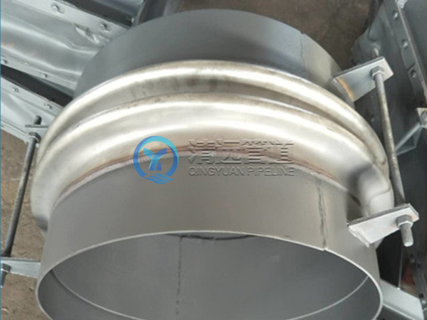 金屬補償器